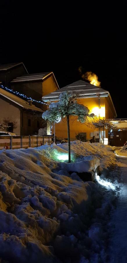 Saint Etienne De Tinee Apartment Exterior photo